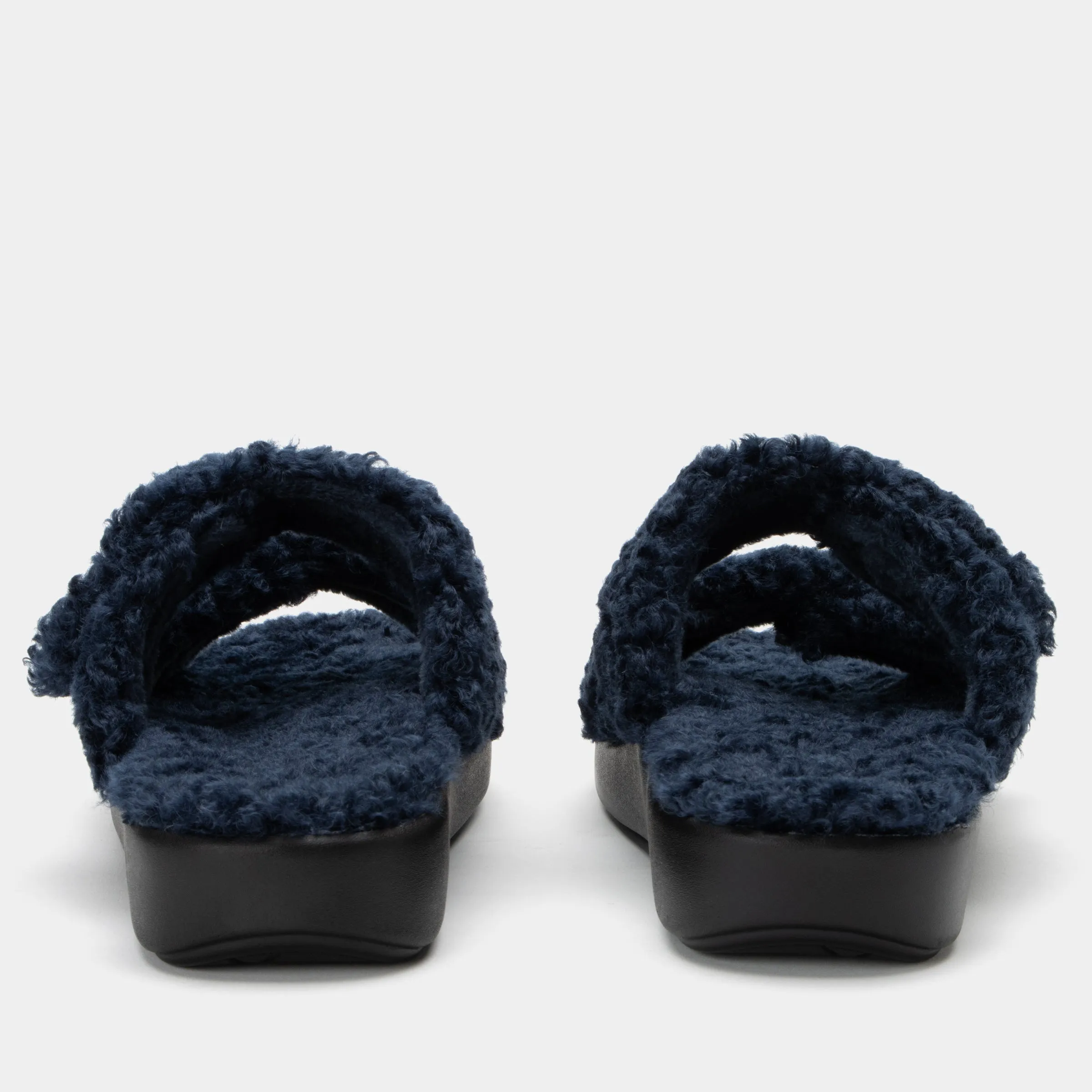 Chillery Sapphire Slipper