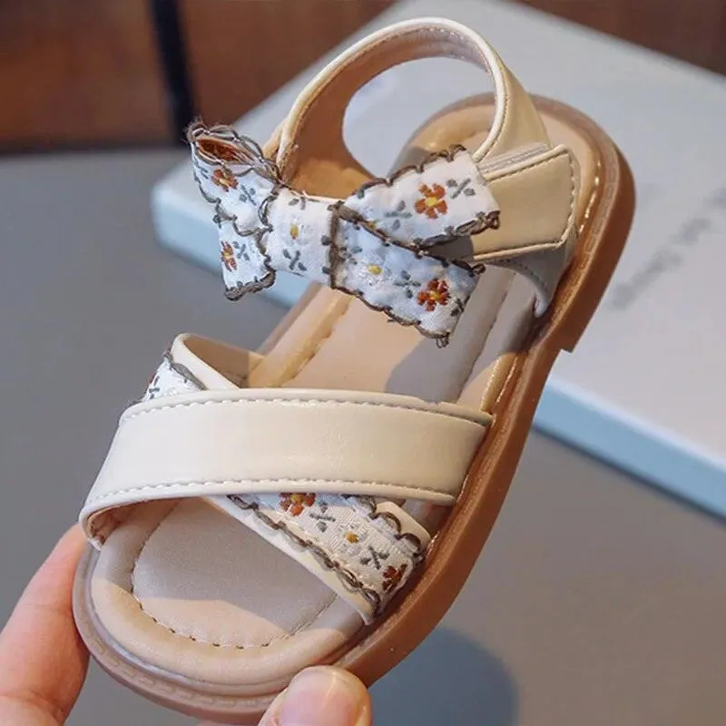 Embroidery Children's Girls Sandals with Flower Print - Casual Shoes G05052