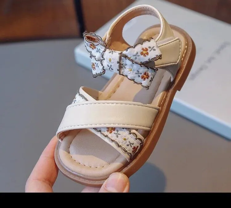 Embroidery Children's Girls Sandals with Flower Print - Casual Shoes G05052