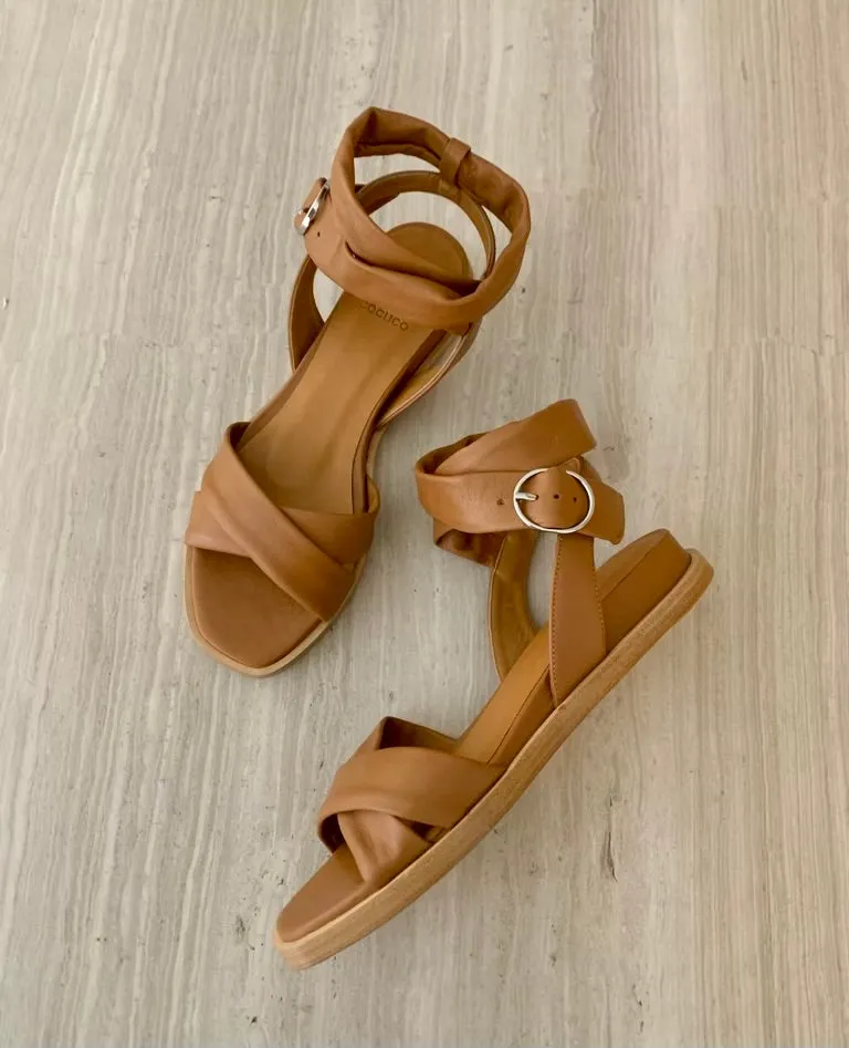 Katriane Sandal