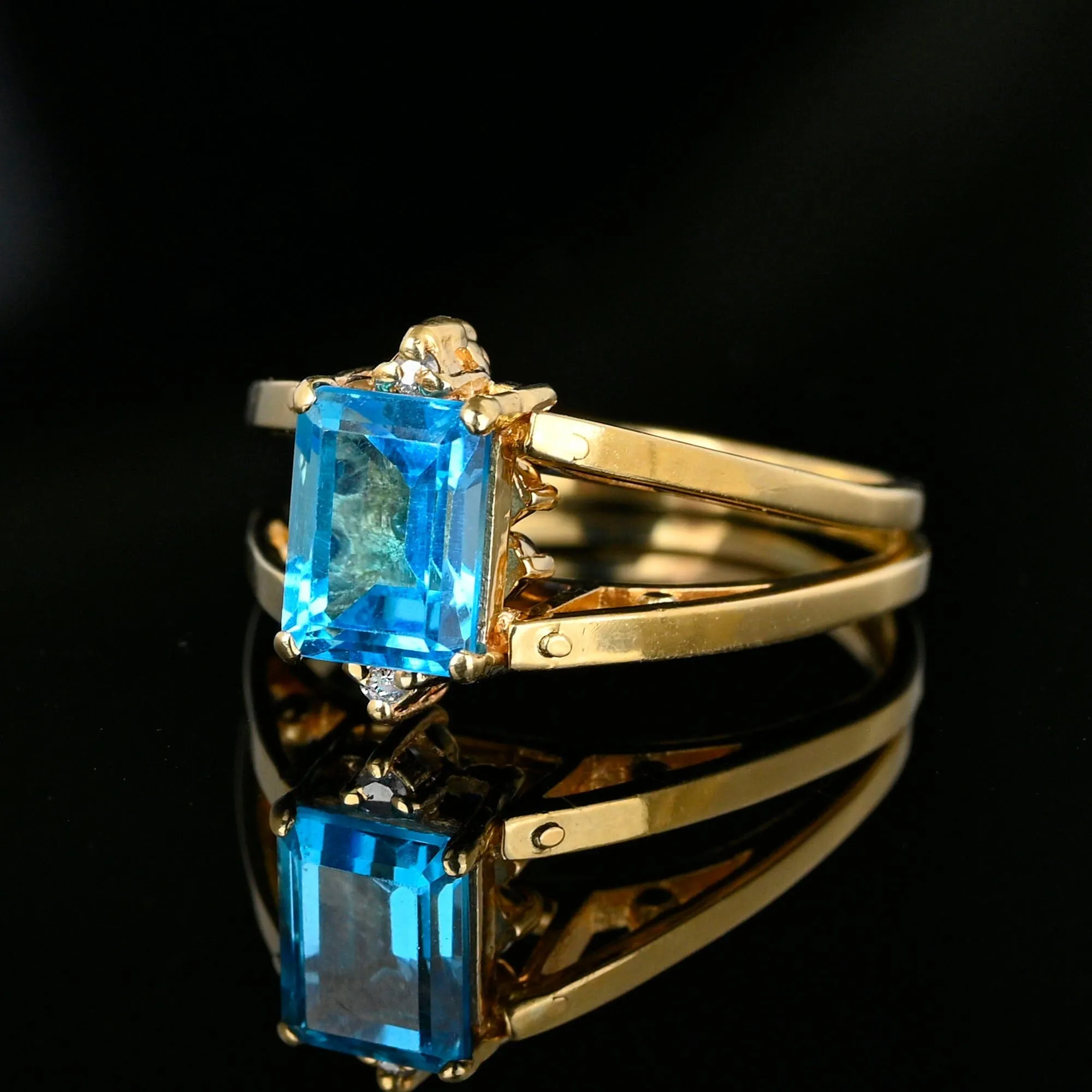 Reversible Blue Topaz Sapphire Diamond Cluster Flip Ring in 14k Gold