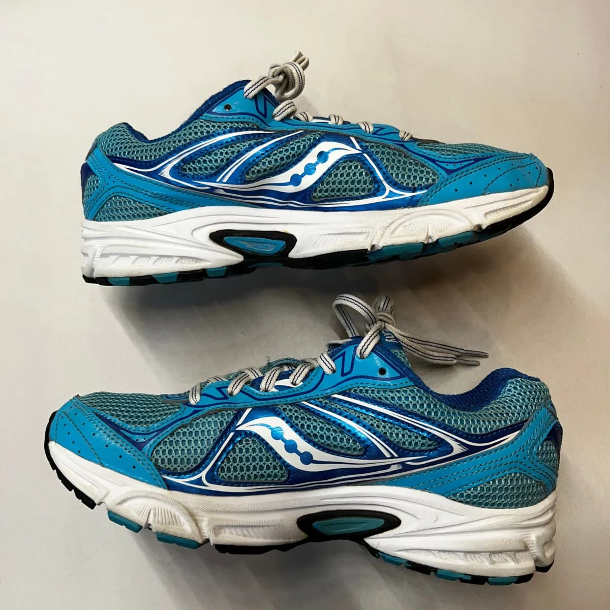 SAUCONY Women's Grid Cohesion 7 -Blue/White- Running Shoe Size 8M - Preowned